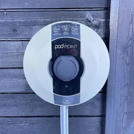 Modern At Budor, Close To Hamar And Loten, 1,5 From Oslo Nordset