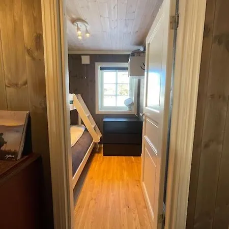 Modern At Budor, Close To Hamar And Loten, 1,5 From Oslo Semesterbostad